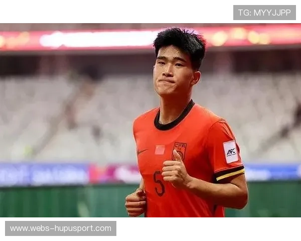 王钰栋与彭啸获奖，中国足球年轻一代崭露头角