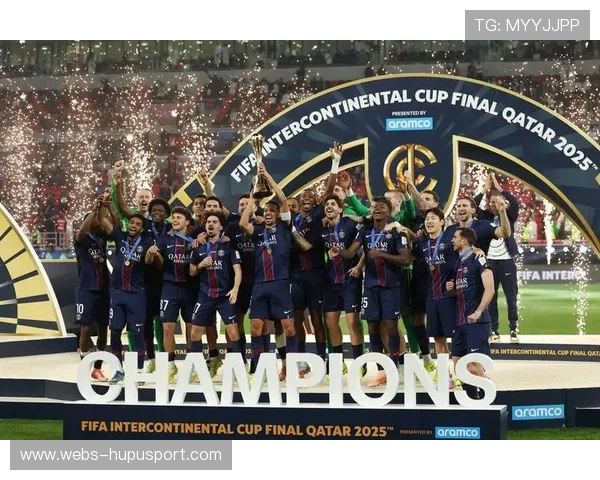 巴黎圣日耳曼点球胜弗拉门戈加冕六冠王，恩里克称团队足球铸就历史